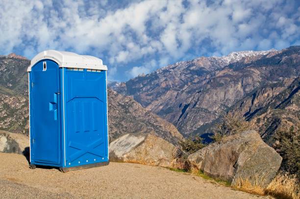 Best Luxury portable toilet rental  in East Milton, FL