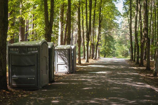 Best Portable toilet rental cost  in East Milton, FL